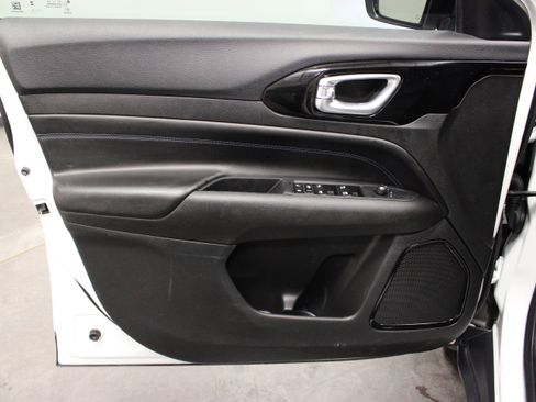 Used 2026 Jeep Compass Limited AWD/4WD image 18