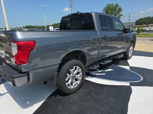 Used 2024 Nissan Titan SV w/ SV Convenience Package AWD/4WD image 6