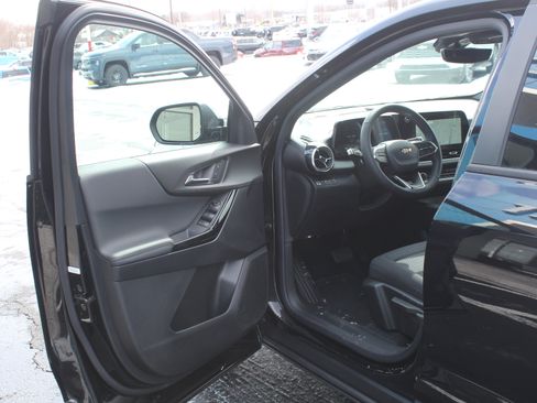 New 2026 Chevrolet Equinox LT w/ Safety and Technology Package image 8