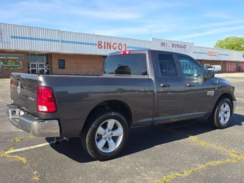Used 2024 RAM 1500 Classic SLT AWD/4WD image 3