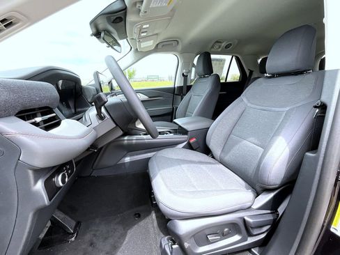 New 2026 Ford Explorer Active AWD/4WD image 9