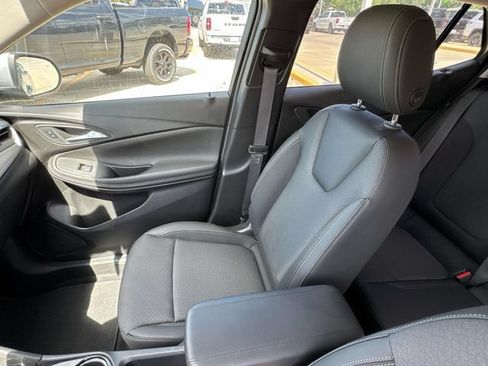 Used 2024 Buick Encore GX Preferred w/ Comfort Package FWD image 22