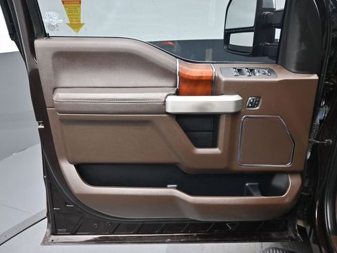 Used 2018 Ford F150 King Ranch w/ Equipment Group 601A Luxury image 9