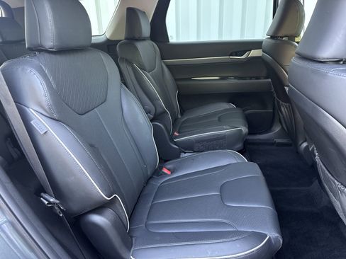 Used 2025 Hyundai Palisade SEL FWD image 14
