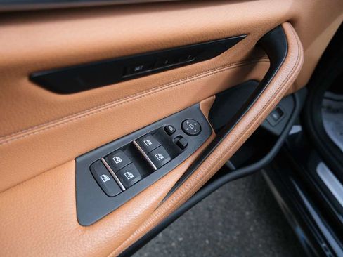 Used 2017 BMW 540i xDrive image 20