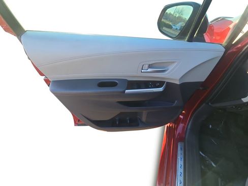 Used 2022 Toyota Sienna XLE image 23