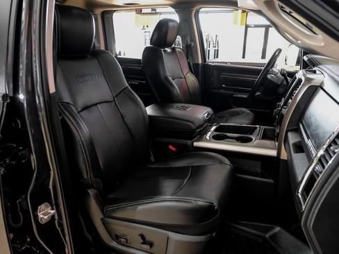 Used 2018 RAM 3500 Laramie w/ Convenience Group AWD/4WD image 36