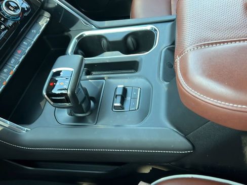 Used 2025 GMC Sierra 1500 Denali Ultimate image 18