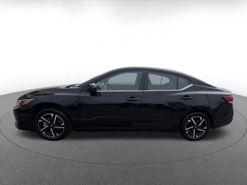 Used 2025 Nissan Sentra SV FWD image 9