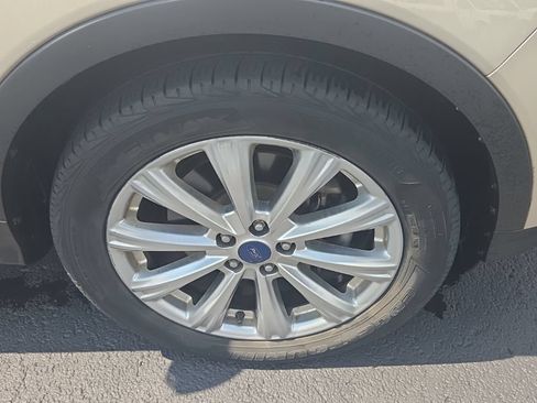 Used 2017 Ford Escape Titanium FWD image 12