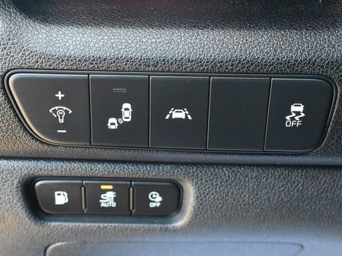 Used 2022 Kia Niro EX image 21