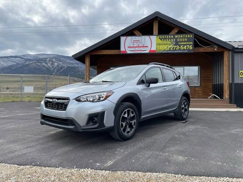 Used 2019 Subaru Crosstrek 2.0i image 3