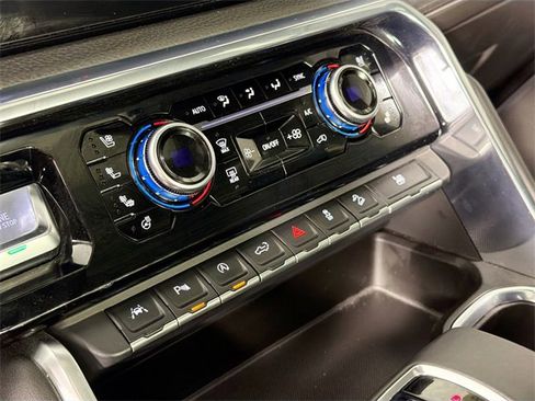 Used 2024 GMC Sierra 1500 Denali image 15
