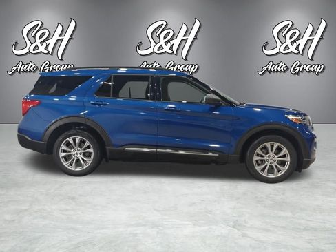 Used 2020 Ford Explorer XLT w/ Equipment Group 202A AWD/4WD image 21
