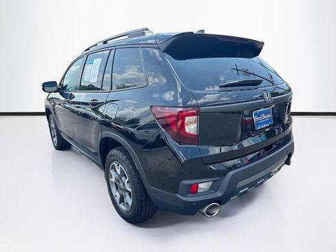 Used 2023 Honda Passport TrailSport image 6