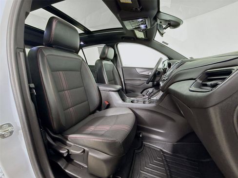 Used 2024 Chevrolet Equinox RS image 28