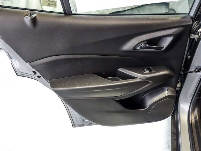 Certified 2024 Chevrolet Trax RS w/ Sunroof Package FWD image 27