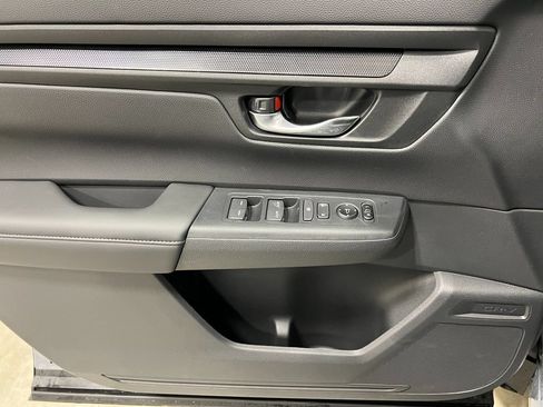 Used 2025 Honda CR-V EX image 18