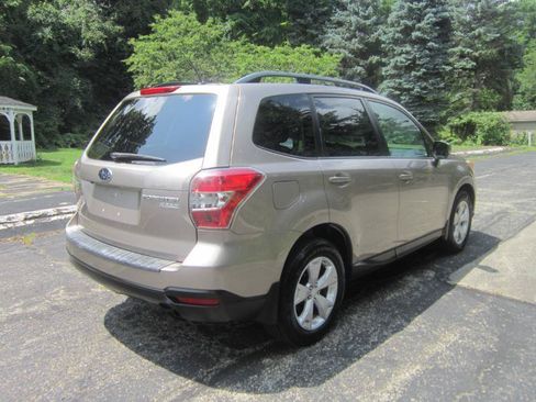 Used 2014 Subaru Forester 2.5i Premium w/ All-Weather Package AWD/4WD image 17