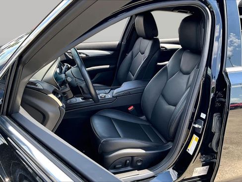 Used 2023 Cadillac CT5 Luxury RWD image 7