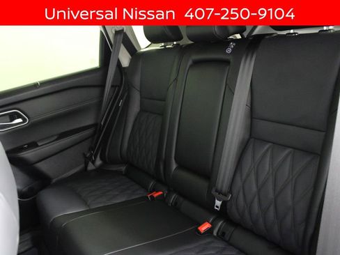 New 2026 Nissan Rogue Platinum w/ Tech Package AWD/4WD image 17