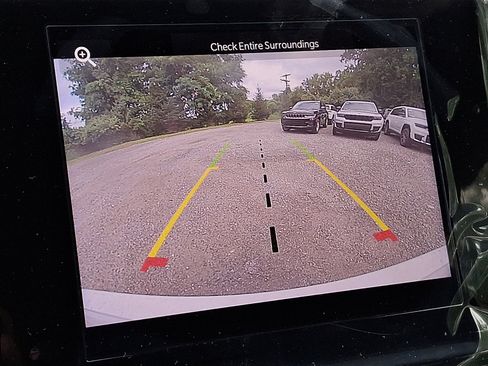 New 2025 Jeep Grand Cherokee Laredo X w/ Luxury Tech Group I image 12