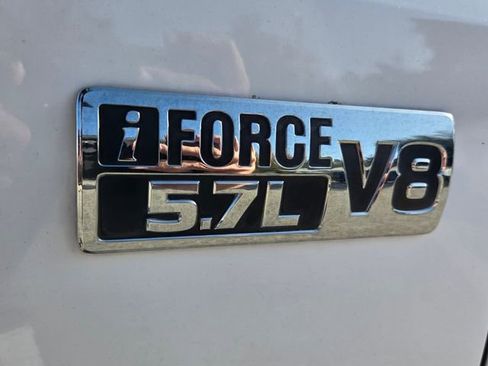 Used 2016 Toyota Tundra SR5 image 17