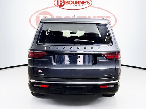 Used 2022 Jeep Wagoneer Series II w/ Premium Group I AWD/4WD image 11
