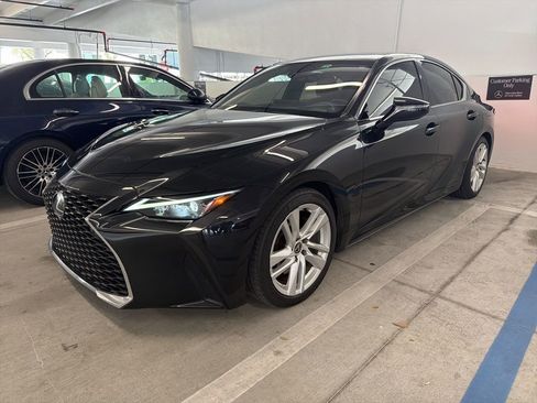 Used 2024 Lexus IS 300 w/ Comfort Package RWD image 3