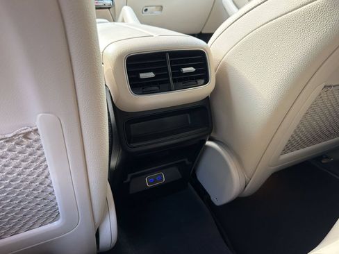 Used 2025 Mercedes-Benz GLE 450 4MATIC Coupe image 24
