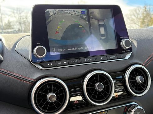 Used 2024 Nissan Sentra SR w/ SR Premium Package image 8