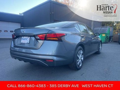 Certified 2022 Nissan Altima 2.5 S image 4