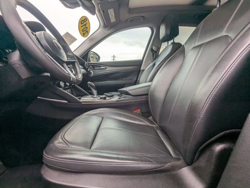 Used 2018 Alfa Romeo Stelvio Ti image 16