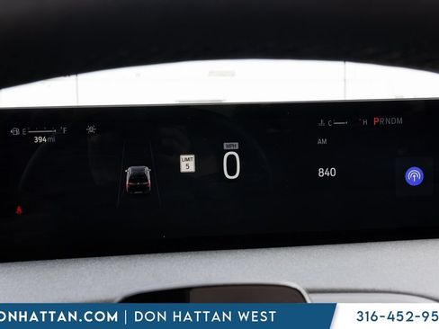 Used 2025 Ford Expedition Max Active AWD/4WD image 6