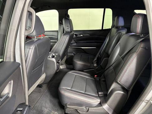 Certified 2025 Chevrolet Traverse Z71 AWD/4WD image 40