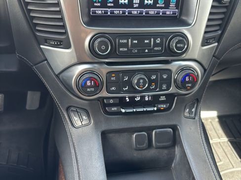 Used 2017 Chevrolet Suburban LT AWD/4WD image 15