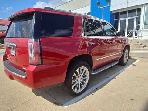 Used 2015 GMC Yukon Denali w/ Touring Package RWD image 4