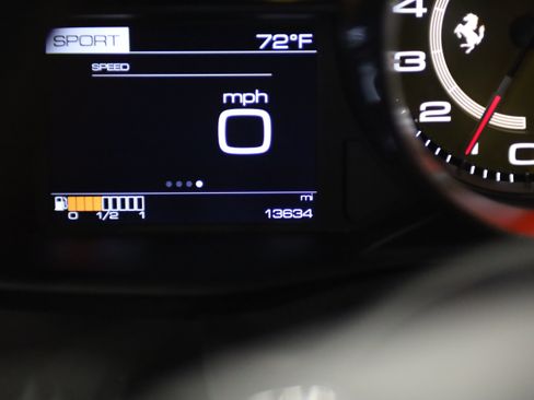 Used 2016 Ferrari 488 GTB RWD image 25