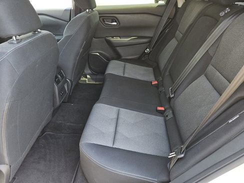 Used 2024 Nissan Rogue SV image 27