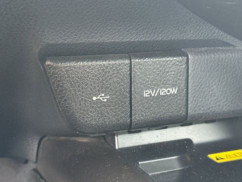 Used 2023 Toyota Camry XSE image 31