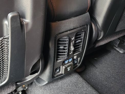 Used 2024 Dodge Durango R/T image 30