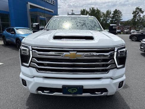 Certified 2024 Chevrolet Silverado 2500 High Country w/ Technology Package AWD/4WD image 8