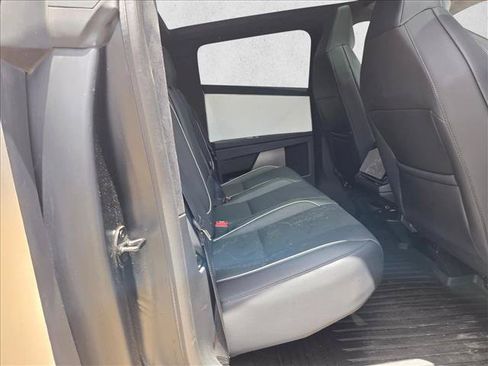 Used 2025 Tesla Cybertruck AWD Crew Cab image 10