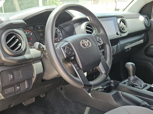 Used 2022 Toyota Tacoma SR w/ SR Convenience Package RWD image 10
