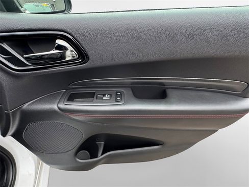 Certified 2024 Dodge Durango GT image 37