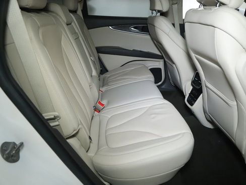Used 2019 Lincoln Nautilus Reserve FWD image 32