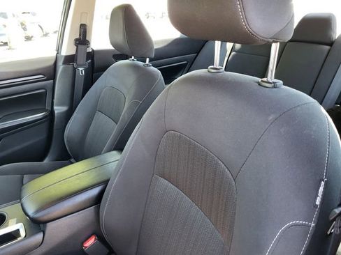 Certified 2025 Nissan Altima 2.5 SV FWD image 18