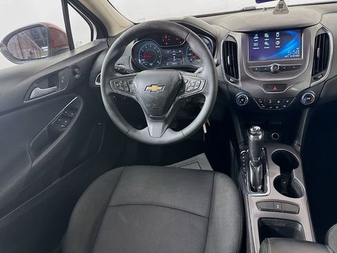 Used 2018 Chevrolet Cruze LT image 25
