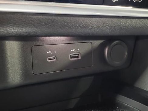 Used 2022 Nissan Rogue SV image 33