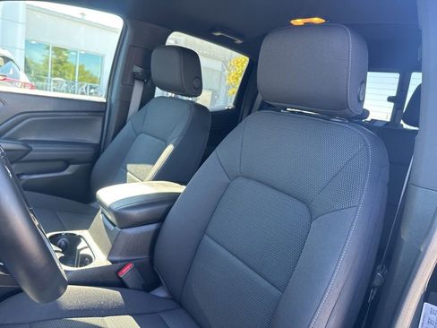 Certified 2024 Chevrolet Colorado LT w/ LT Convenience Package image 18